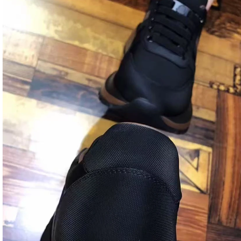 新款高品质科技布休闲百搭男鞋