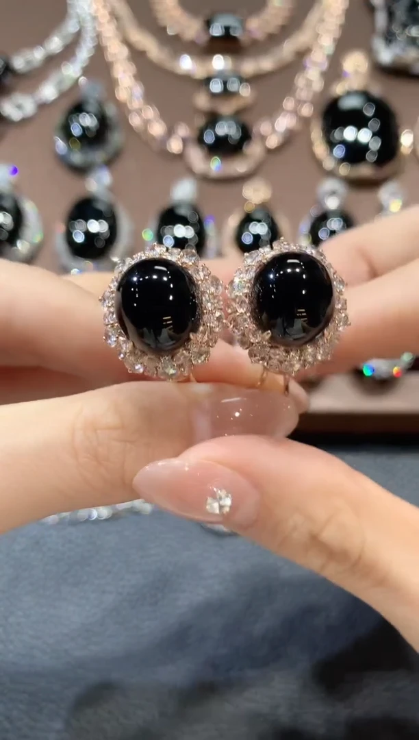 18K金镶嵌翡翠耳饰C63翡翠