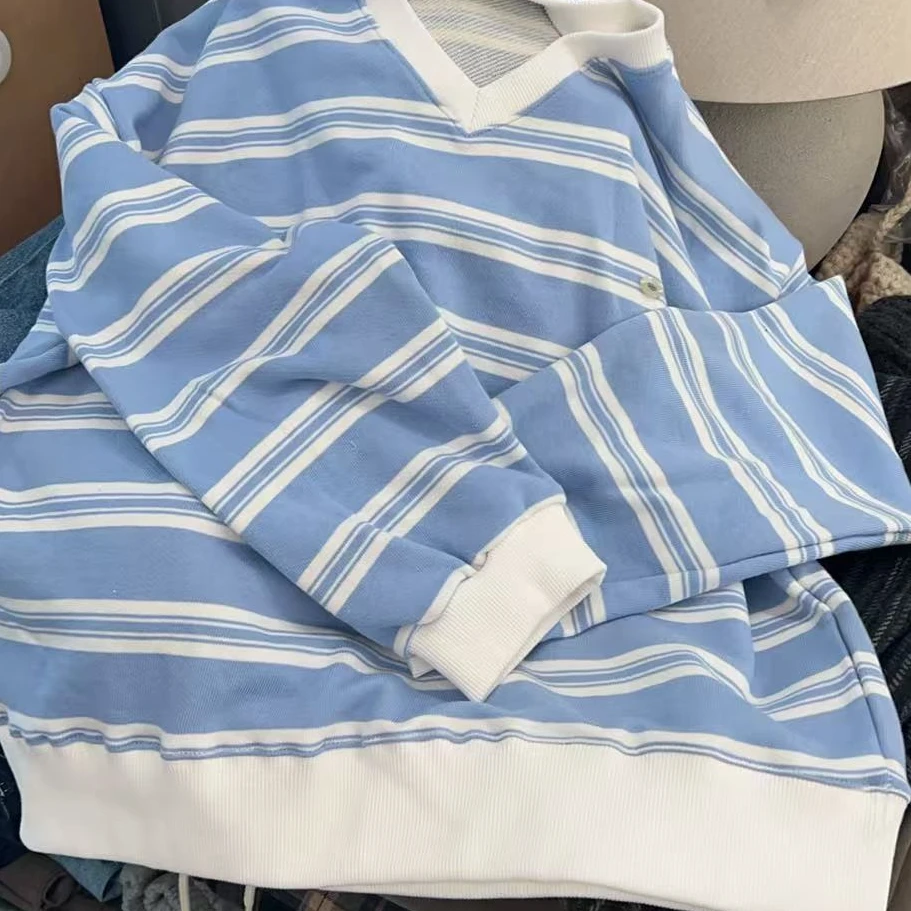 【NO退NO换】韩国东大门2025春款天蓝色V领条纹卫衣