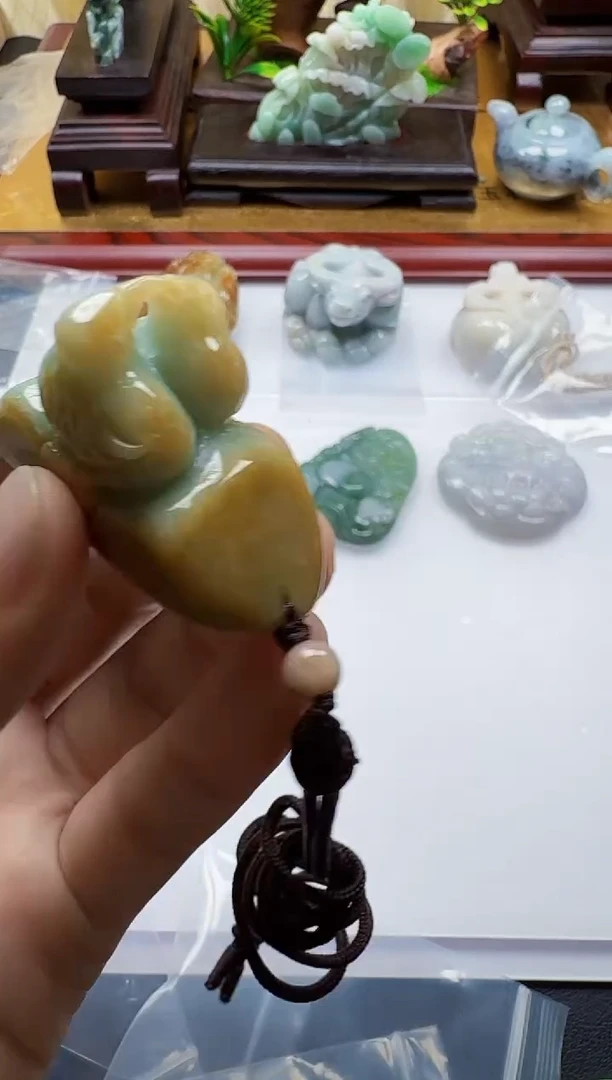 吊坠(不含链)未镶嵌翡翠1