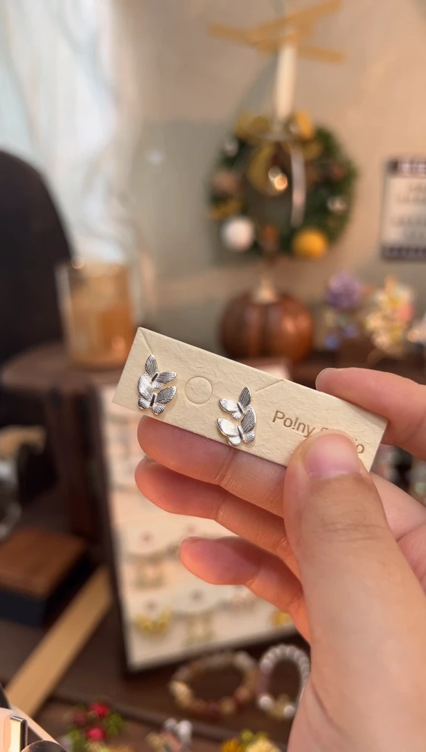 无足银0501A「素双蝶」足银耳钉