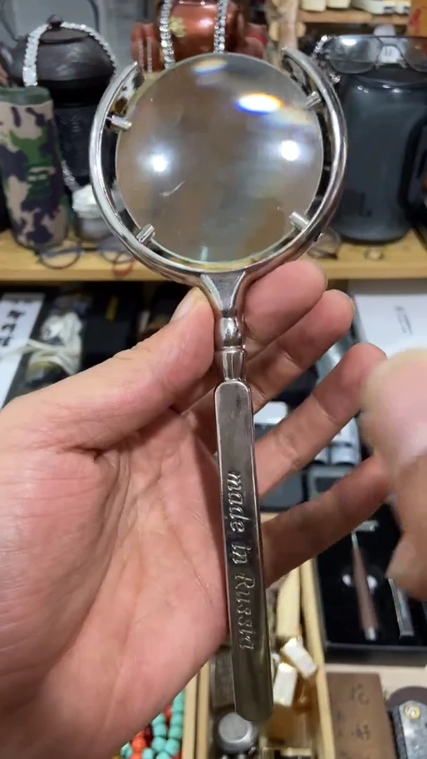 瓷片闪购商品  如图所示
