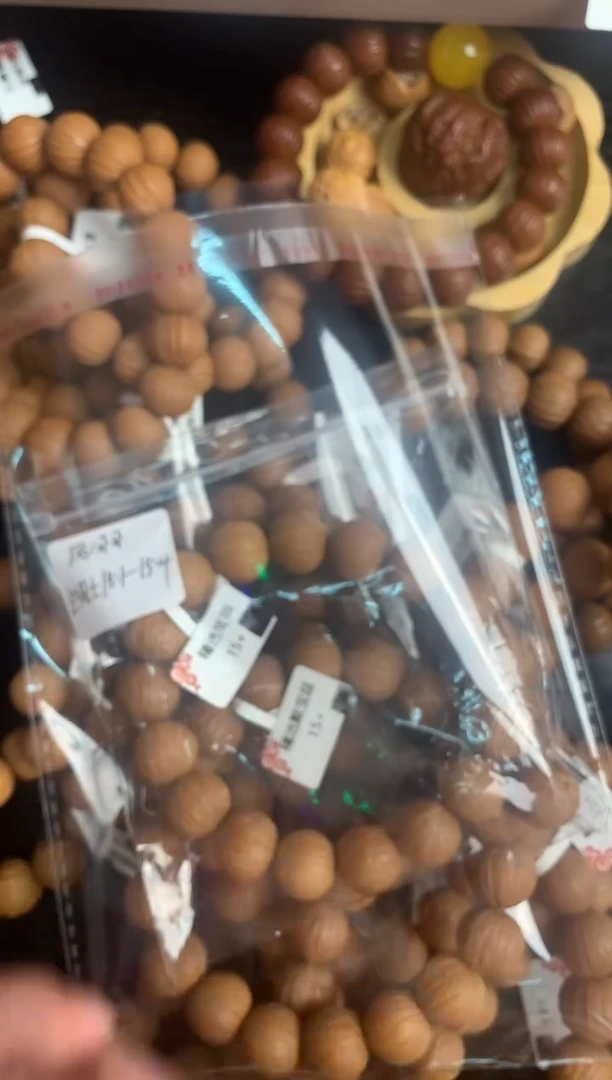 手串猴头核桃是***！凤羽精选15+mm聚宝盆15+mm加猴头