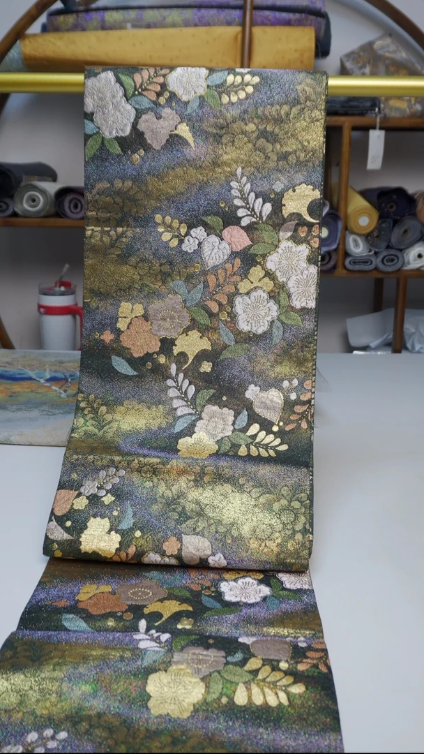 织绣174彩金花卉花卉