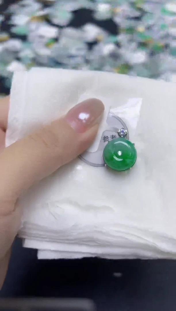 颈饰未镶嵌翡翠天然缅甸翡翠A货多样性发一件