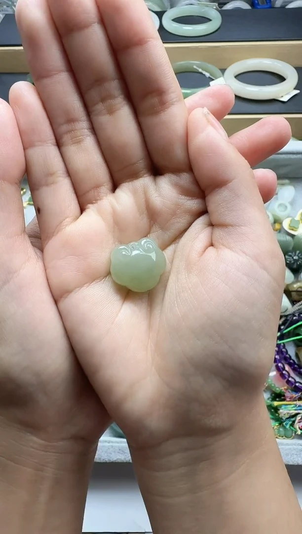 【闪购商品】和田玉颈饰未镶嵌宝宝锁YY