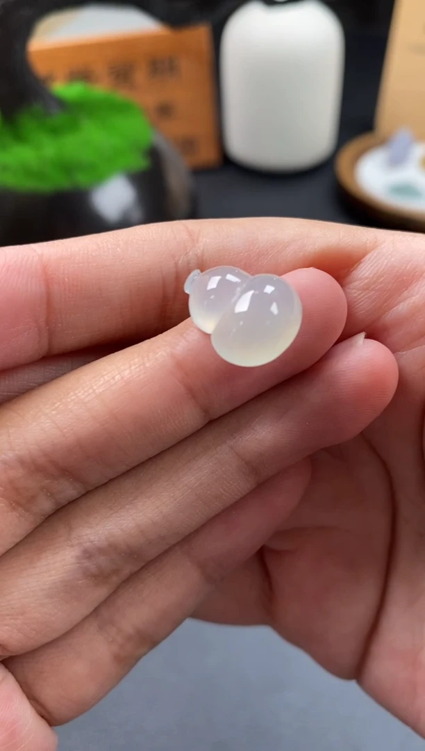 颈饰未镶嵌翡翠翡翠糯冰葫芦