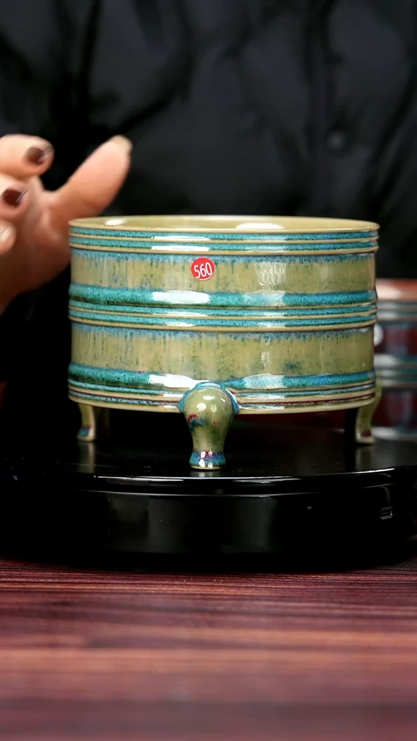 其他560#李盼龙一级品原矿钧瓷大三足奁