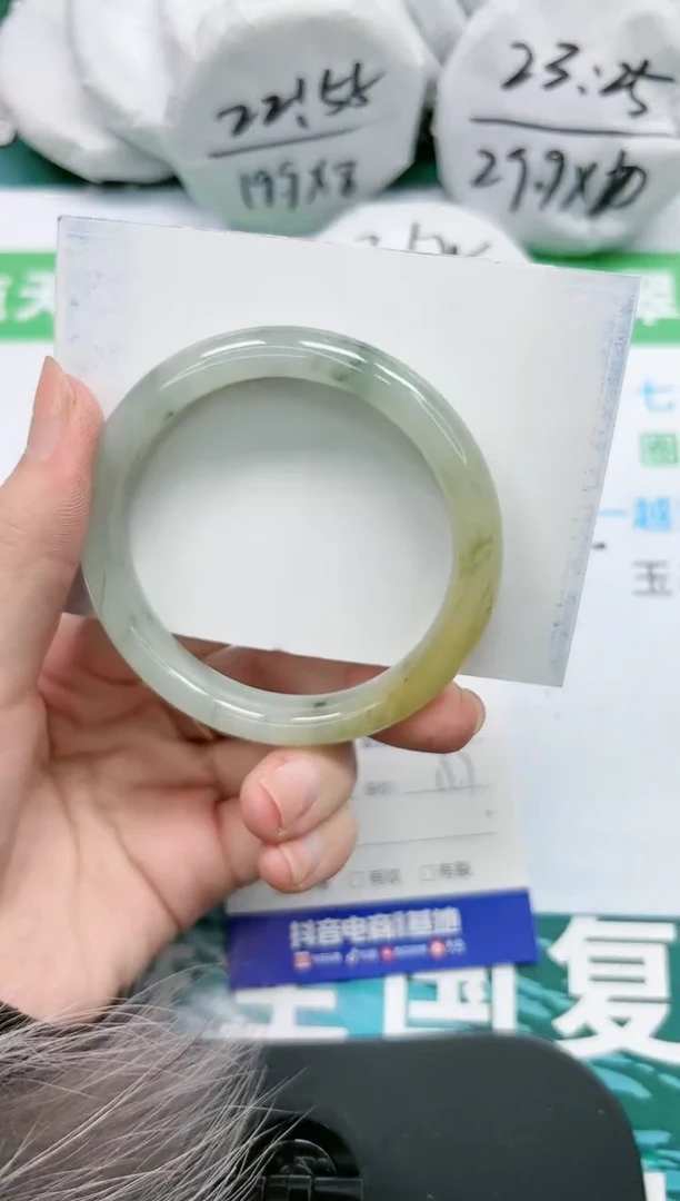 【闪购商品】石英质玉手镯未镶嵌K278-56