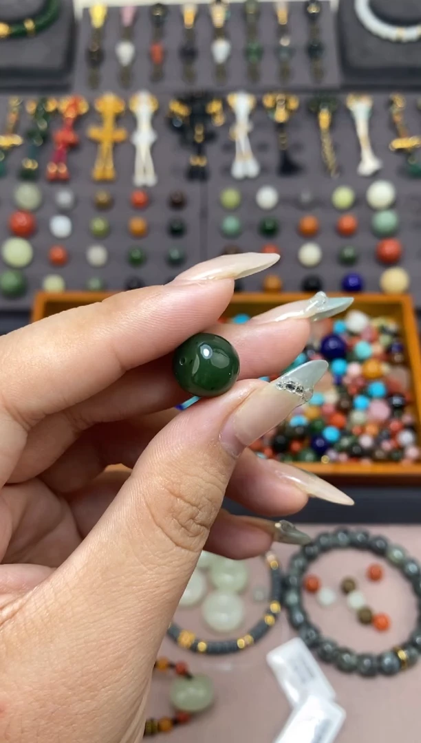 未镶嵌和田玉挂件12mm老型碧玉单珠