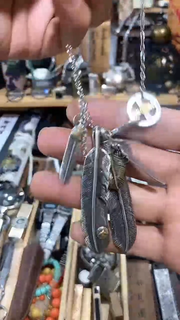 瓷片闪购商品  如图所示