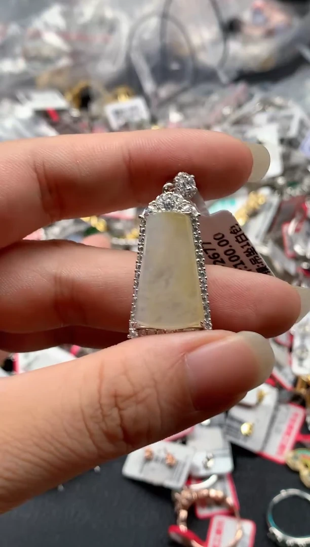 翡翠戒指银S925镶嵌天然A货缅甸翡翠