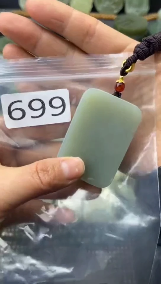 未镶嵌和田玉珠宝半成品牌子