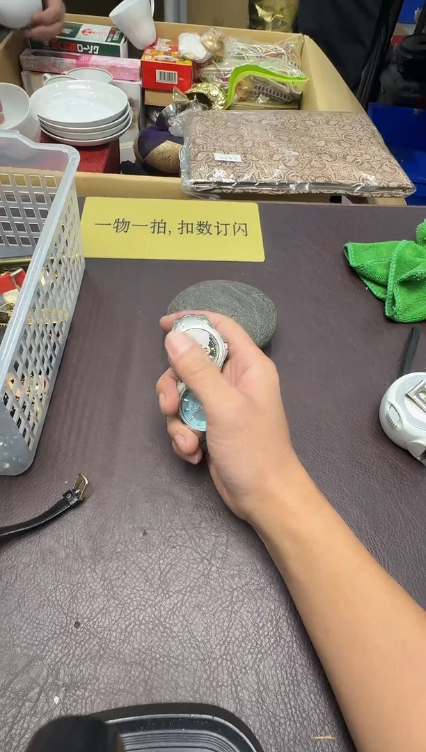 手工艺品琉璃勃****和212