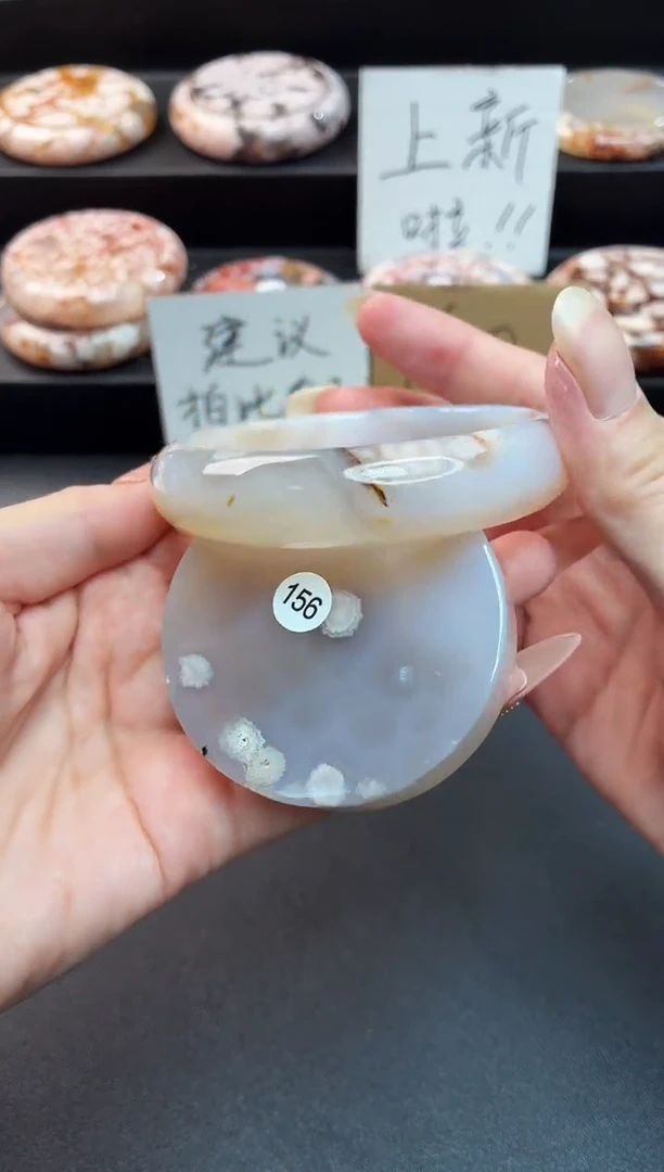 手镯玛瑙/玉髓未镶嵌石英质玉61圈(赠送镯心)圈口建议拍大