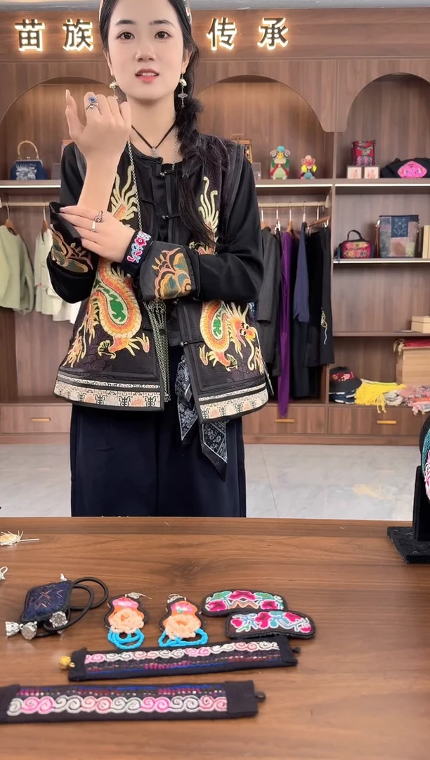 刺绣扶光苗绣传承L78