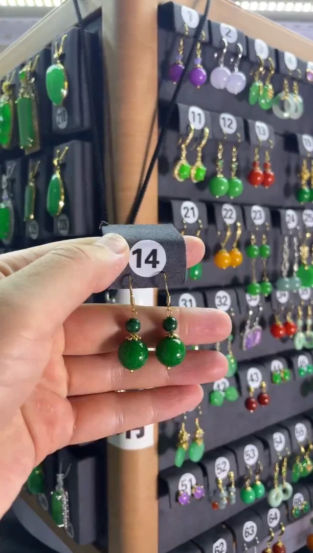 【闪购商品】翡翠耳饰银S925镶嵌14.......