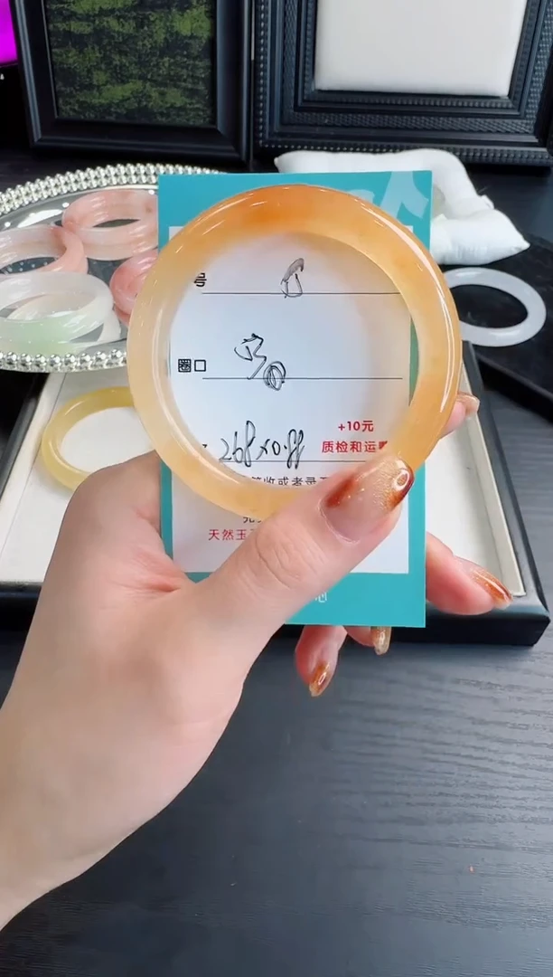 未镶嵌手镯石英质玉15