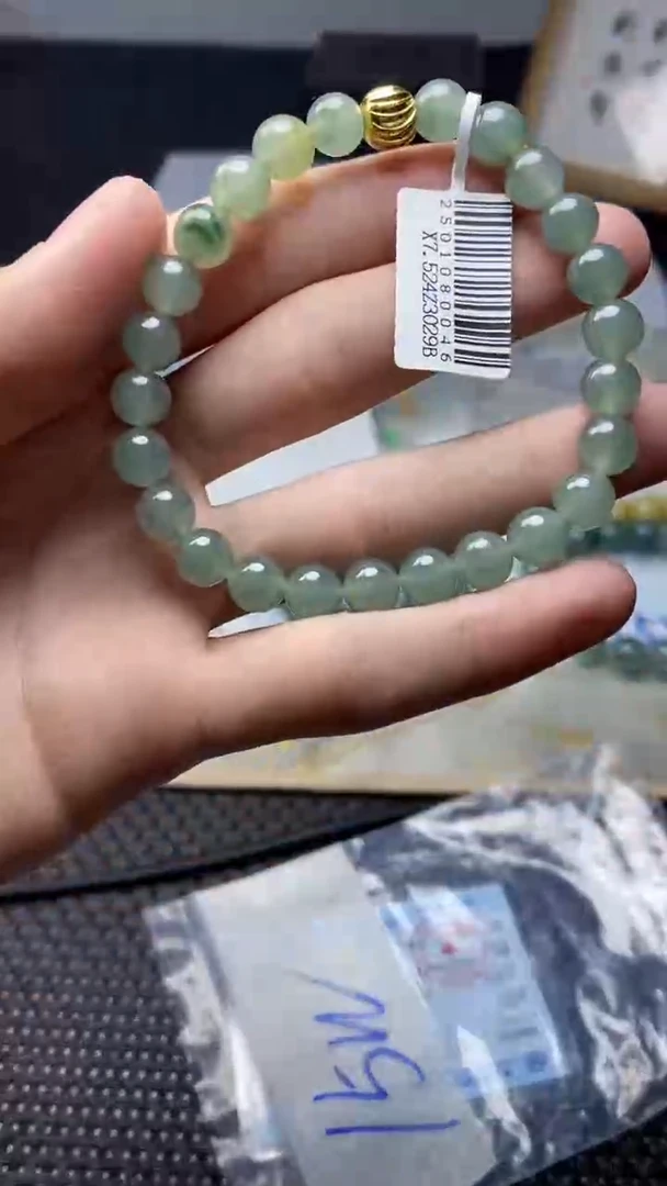 未镶嵌定制翡翠翡翠