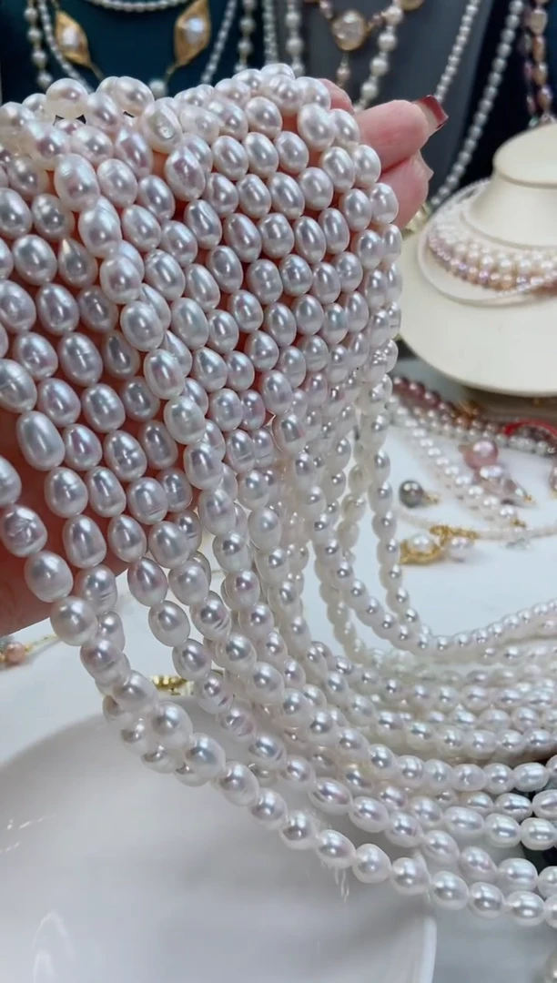 未镶嵌淡水珍珠项链.