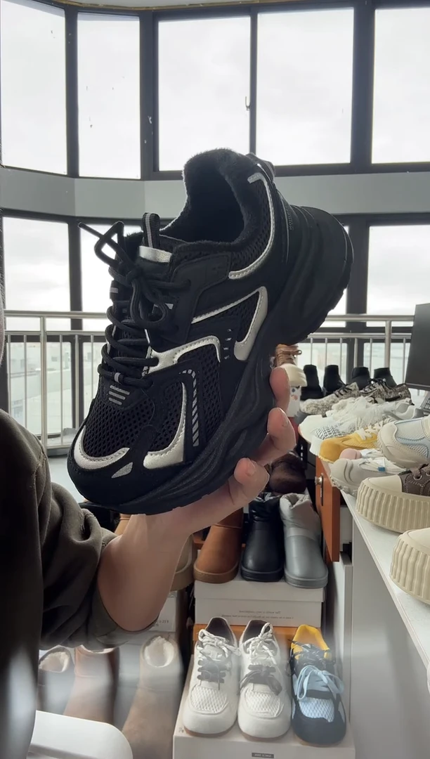 挣***主黑色加绒老爹鞋37（不退换）