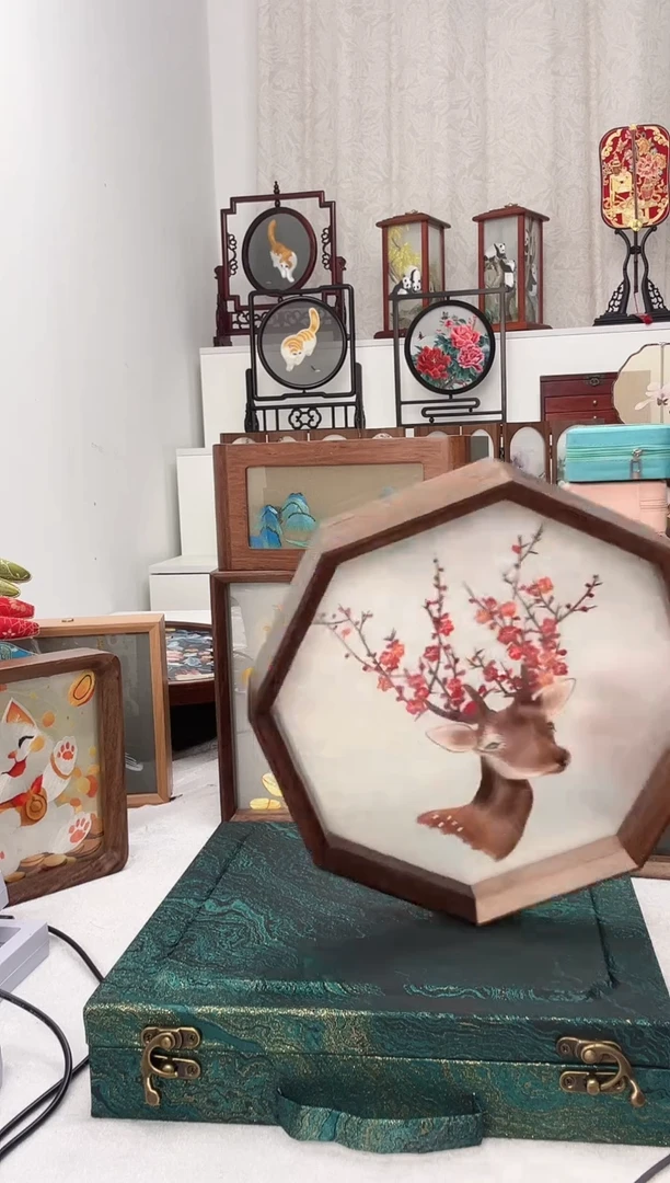 扇子苏绣作品手工摆台