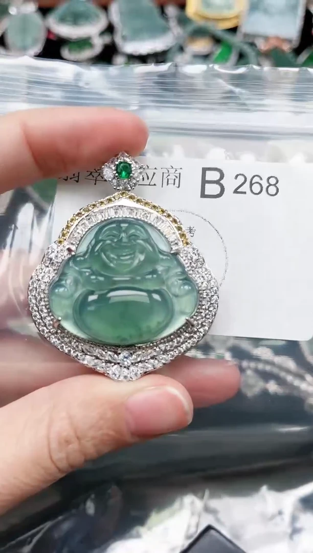 【闪购商品】翡翠颈饰未镶嵌268赠皮绳