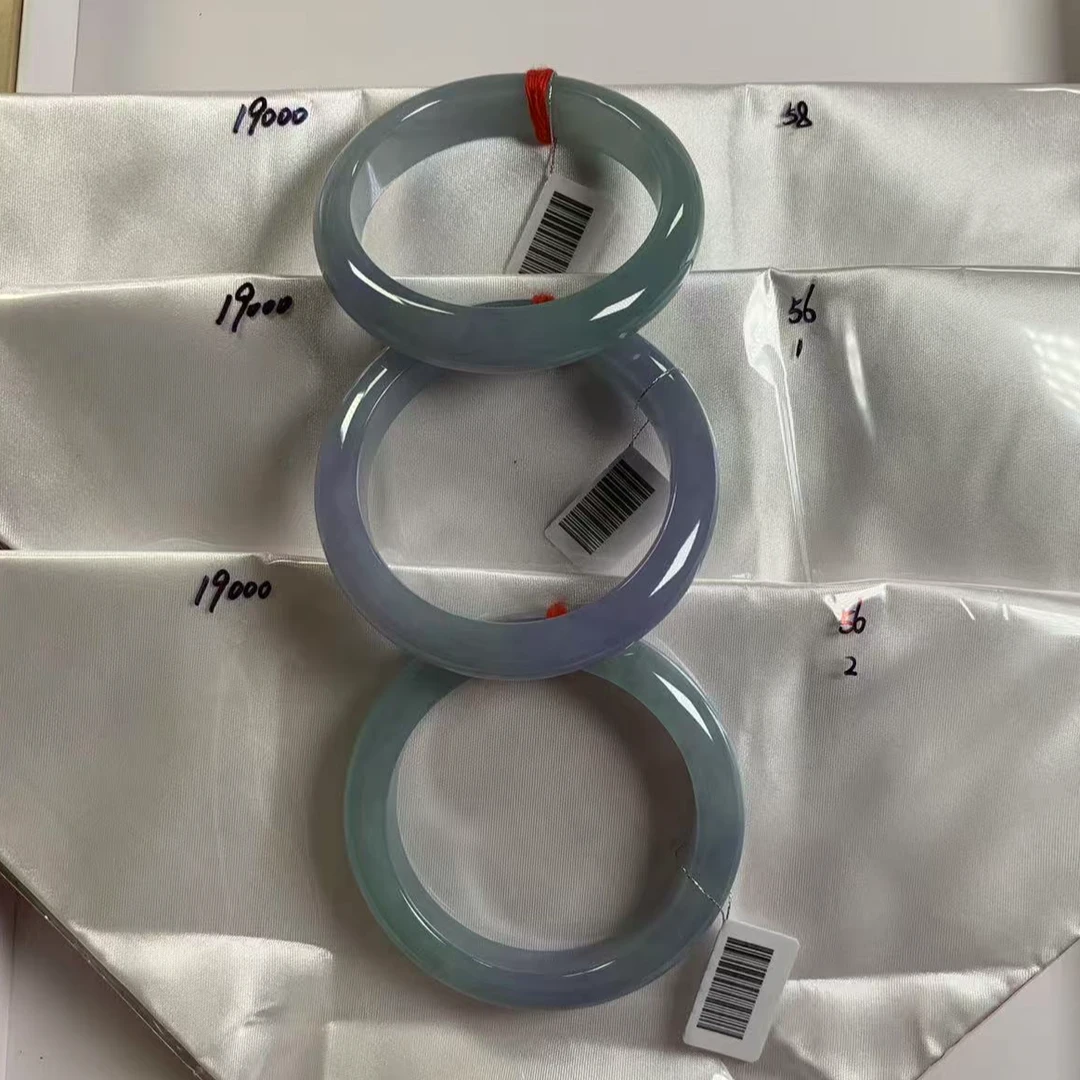 天然缅甸翡翠A货手镯多样性发货，发一件