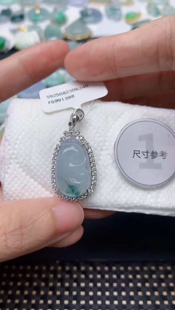 颈饰银S925镶嵌翡翠天然缅甸A货翡翠