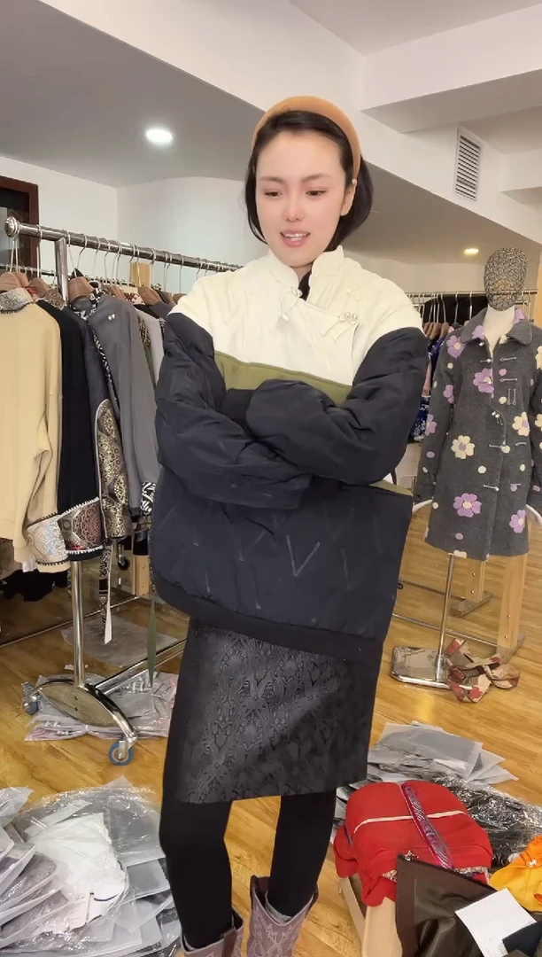 外套      M码       140斤