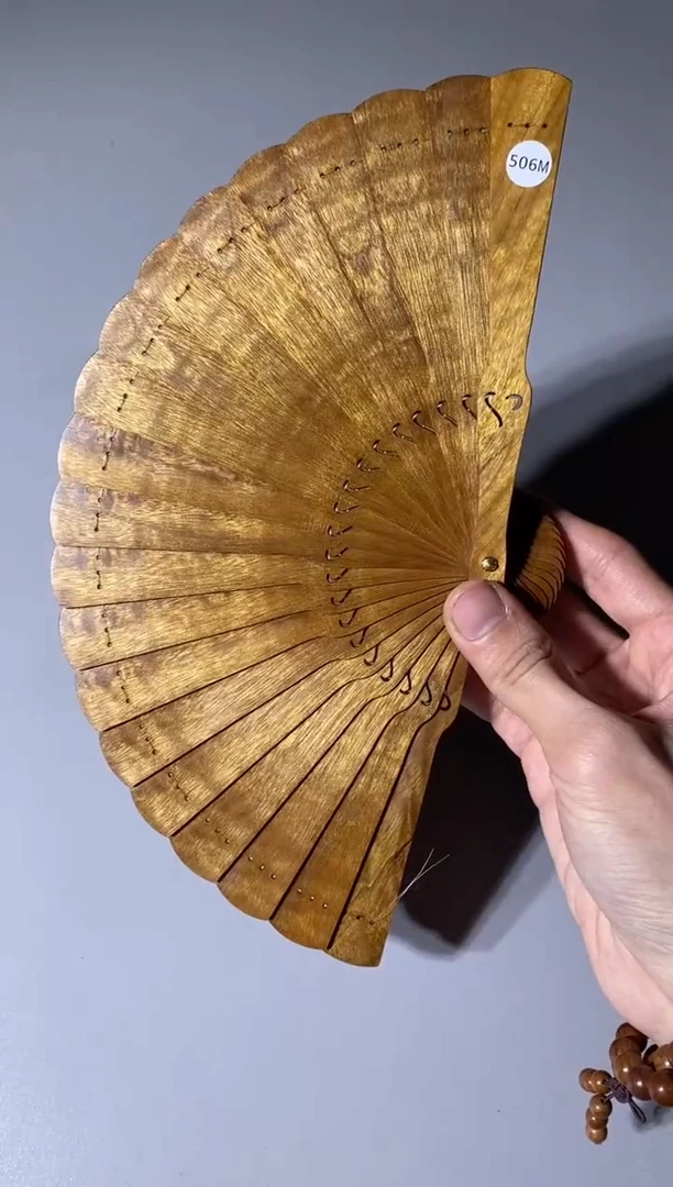 【闪购商品】金丝楠506号15cm金丝楠木小叶桢楠扇子