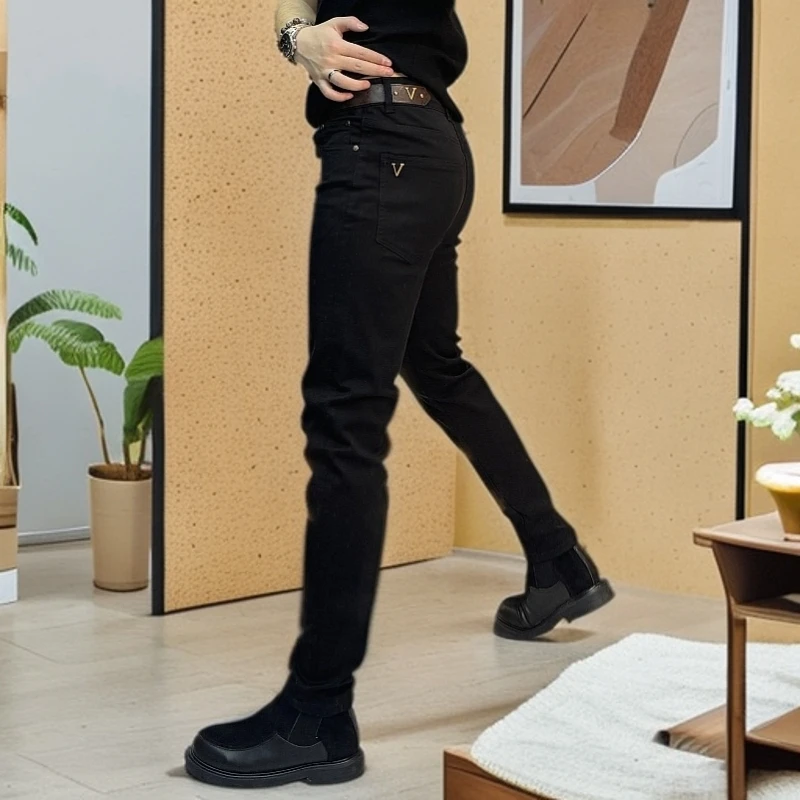 高级感黑色加绒牛仔裤男款高街潮流休闲2025黑灰直筒长裤牛仔裤男