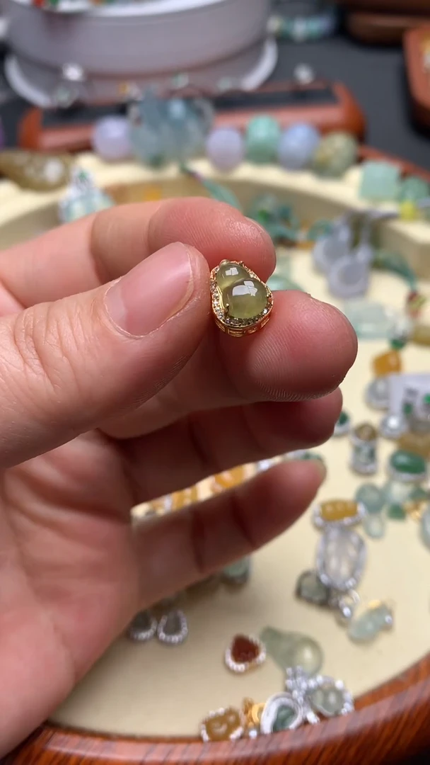 【闪购商品】翡翠颈饰银S925镶嵌翡翠镶嵌葫芦