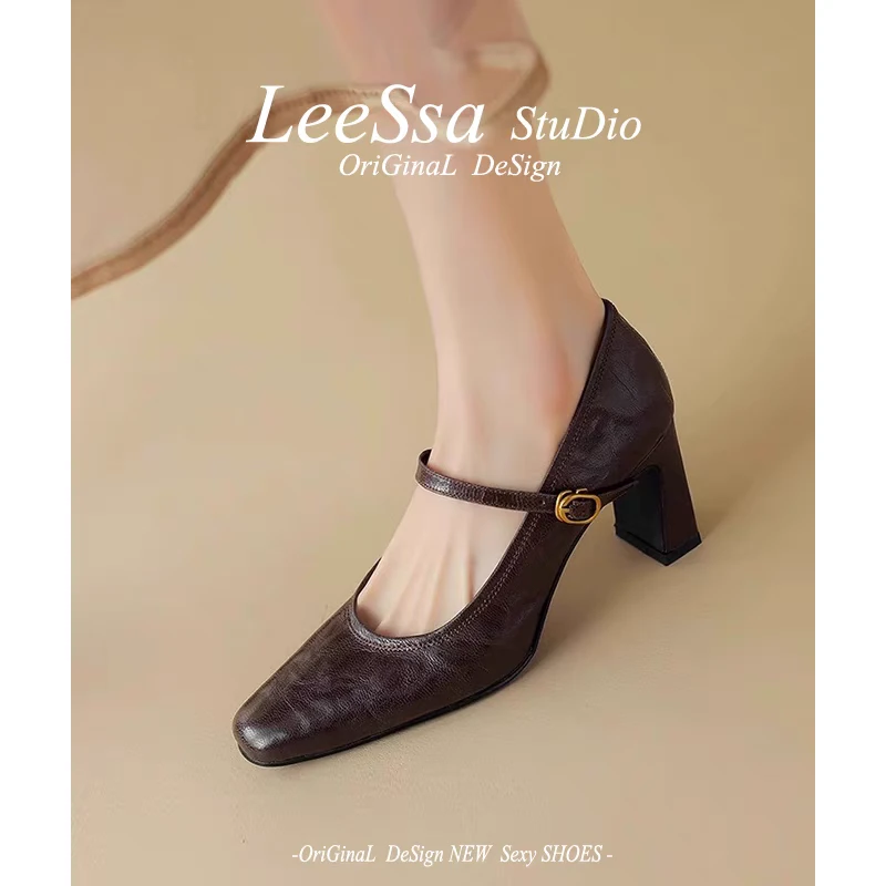 2025年新款法式软皮一字扣带玛丽珍鞋浅口粗跟平底单鞋复古小皮鞋