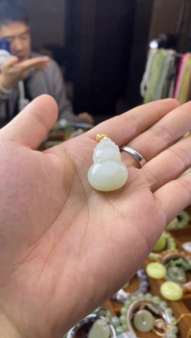 吊坠(赠链)18K金镶嵌和田玉天然和田玉18k金镶嵌葫芦吊坠