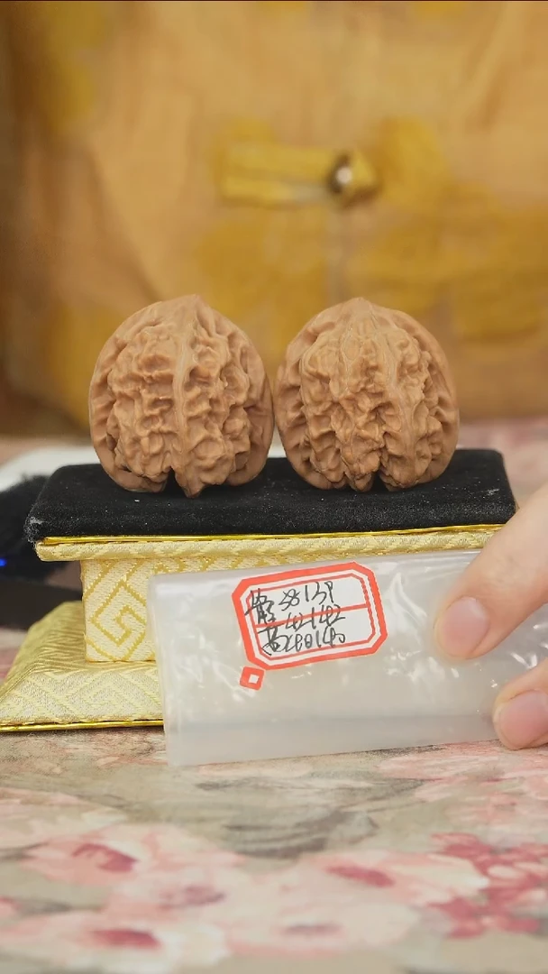 把件文玩核桃马蹄有黄不修