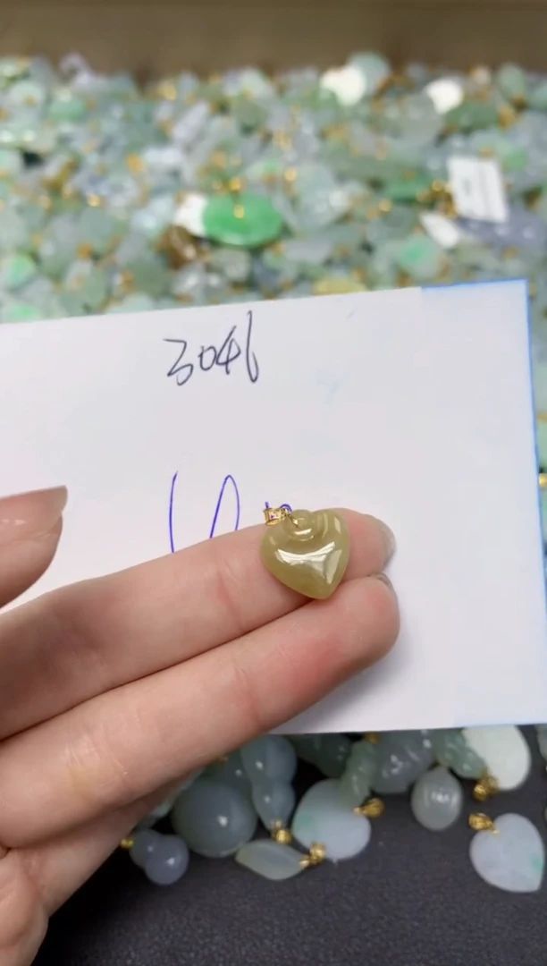 【闪购商品】翡翠颈饰18K金镶嵌 天然翡翠A货