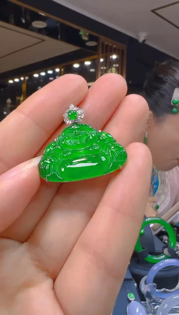 翡翠18K金镶嵌吊坠(赠链)162