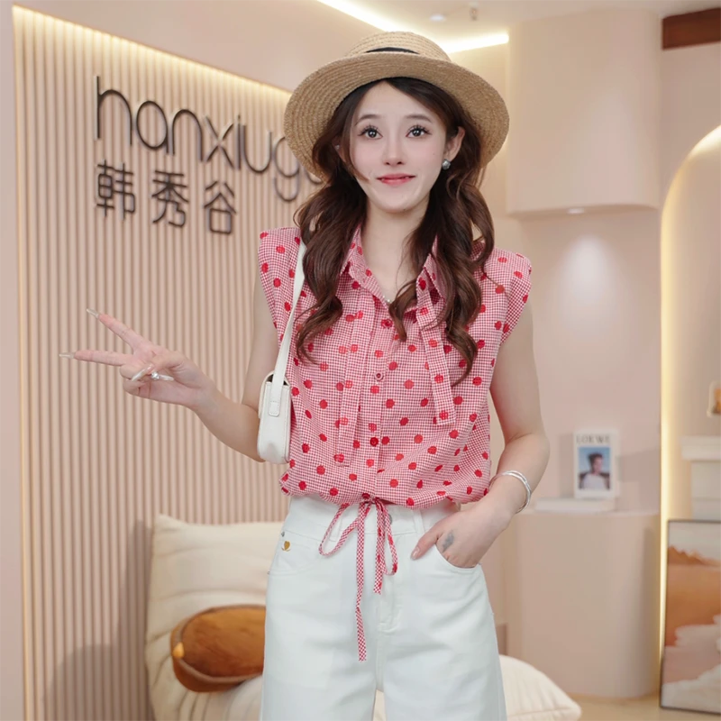 2025夏季新款时尚气质韩版设计感小众波点衬衫女短款无袖上衣B512