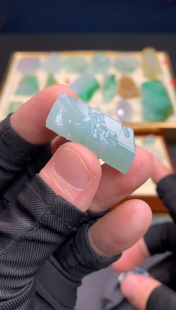【闪购商品】定制翡翠未镶嵌
