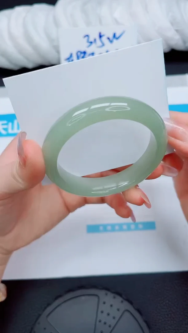 石英质玉手镯未镶嵌215-56.8