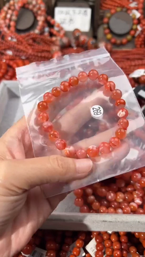 南红玛瑙手串未镶嵌8+