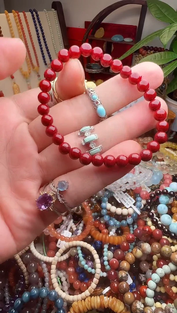 天然辰砂不****女 （一物一件）006854