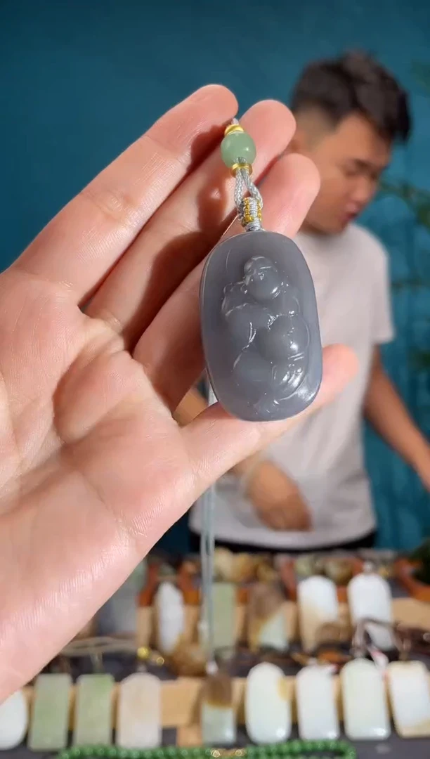 和田玉未镶嵌颈饰1