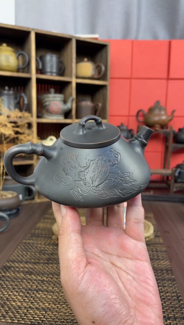 坭兴陶手工壶直播间