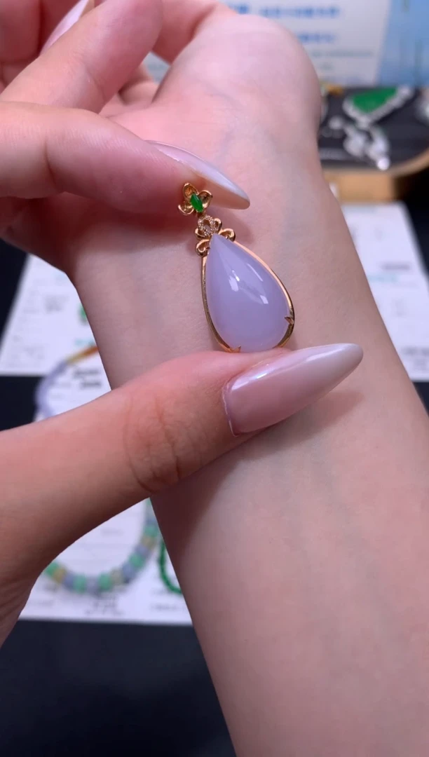 翡翠18K金镶嵌颈饰模式推广期48小时鉴赏期