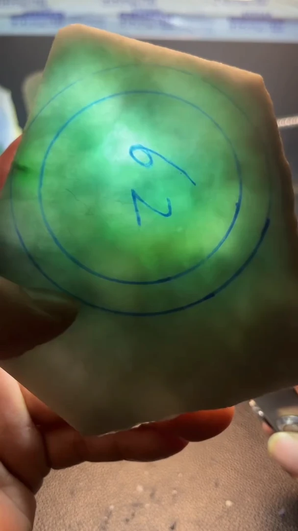 未镶嵌手镯定制翡翠知**乐翡翠