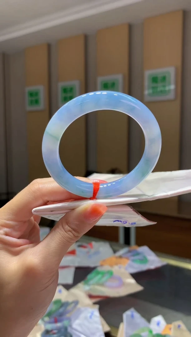 未镶嵌手镯翡翠-Q254 圈口54.3