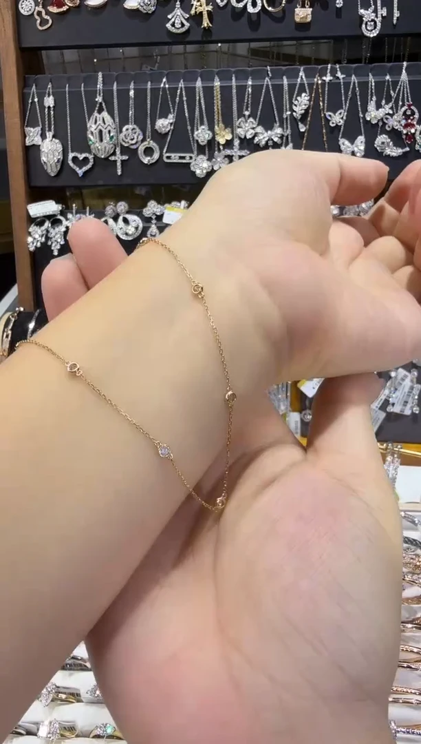 18K金镶嵌实验室培育钻石项链