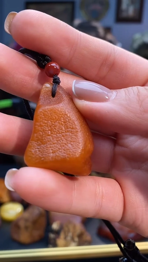琥珀颈饰未镶嵌吊坠